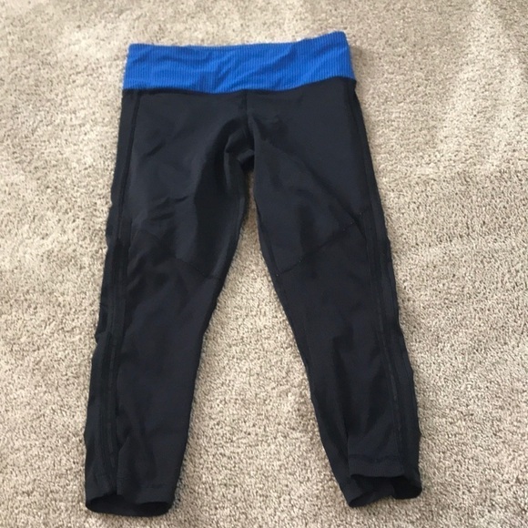 🔥$SALE$🔥 Lululemon Race With Grace Crop - Picture 1 of 7